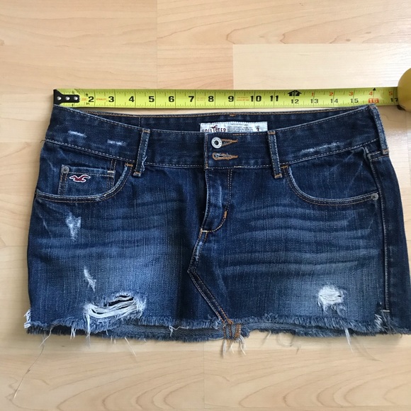 Hollister Distressed Jean Skirt - Picture 2 of 4